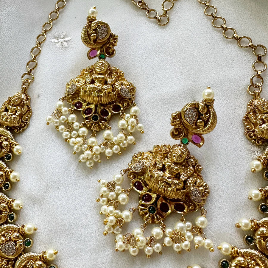 Antique Matte Lakshmi Peacock Pearl spike gutta set