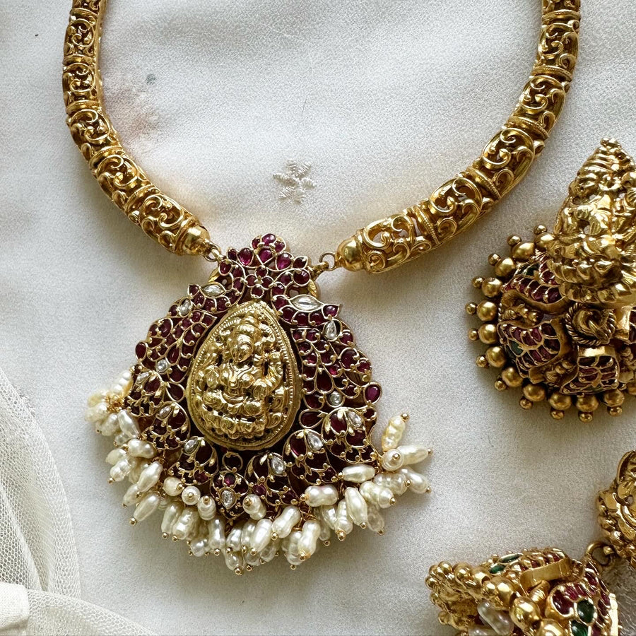 Bridal Lakshmi Kemp peacock designer pipe set