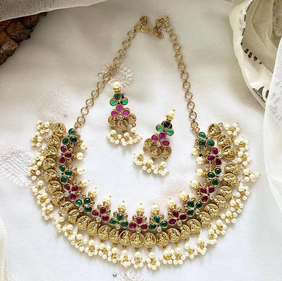 Premium quality, antique matte finish, pearl studded kemp short set.