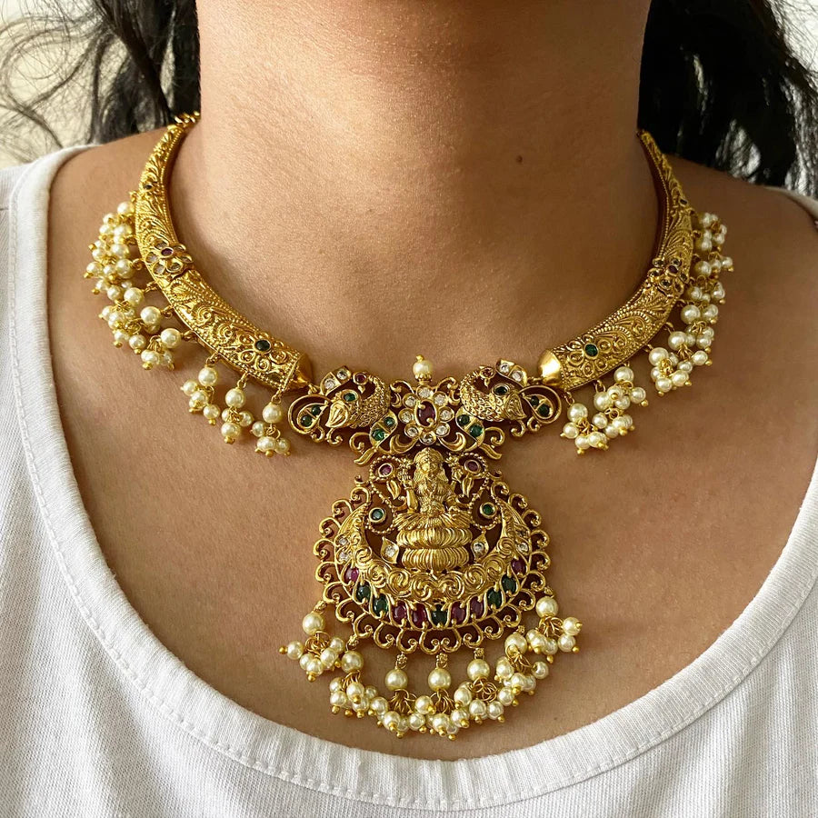 Traditional Lakshmi floral designer pipe set