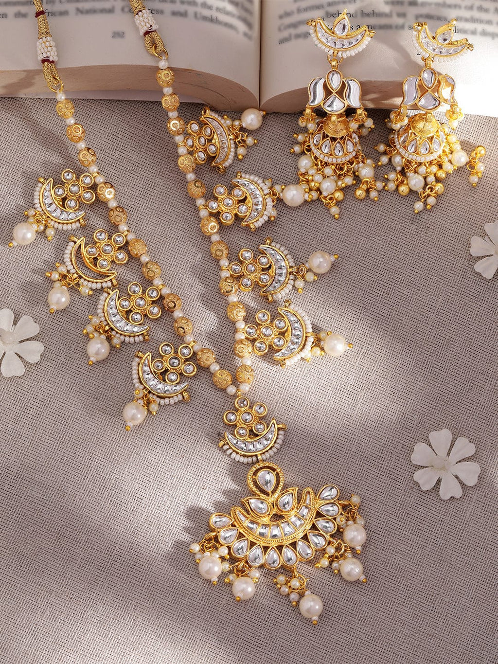 Gold plated Kundan studded pearl beaded Jewellery Set