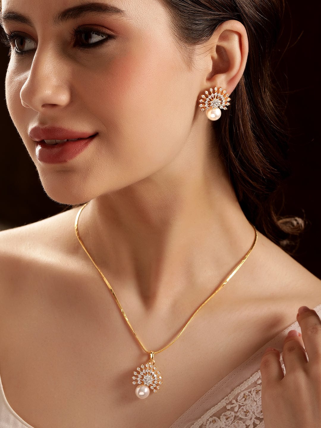 Gold Plated Pave Zirconia & Pearl Studded Radiant Pendant Set