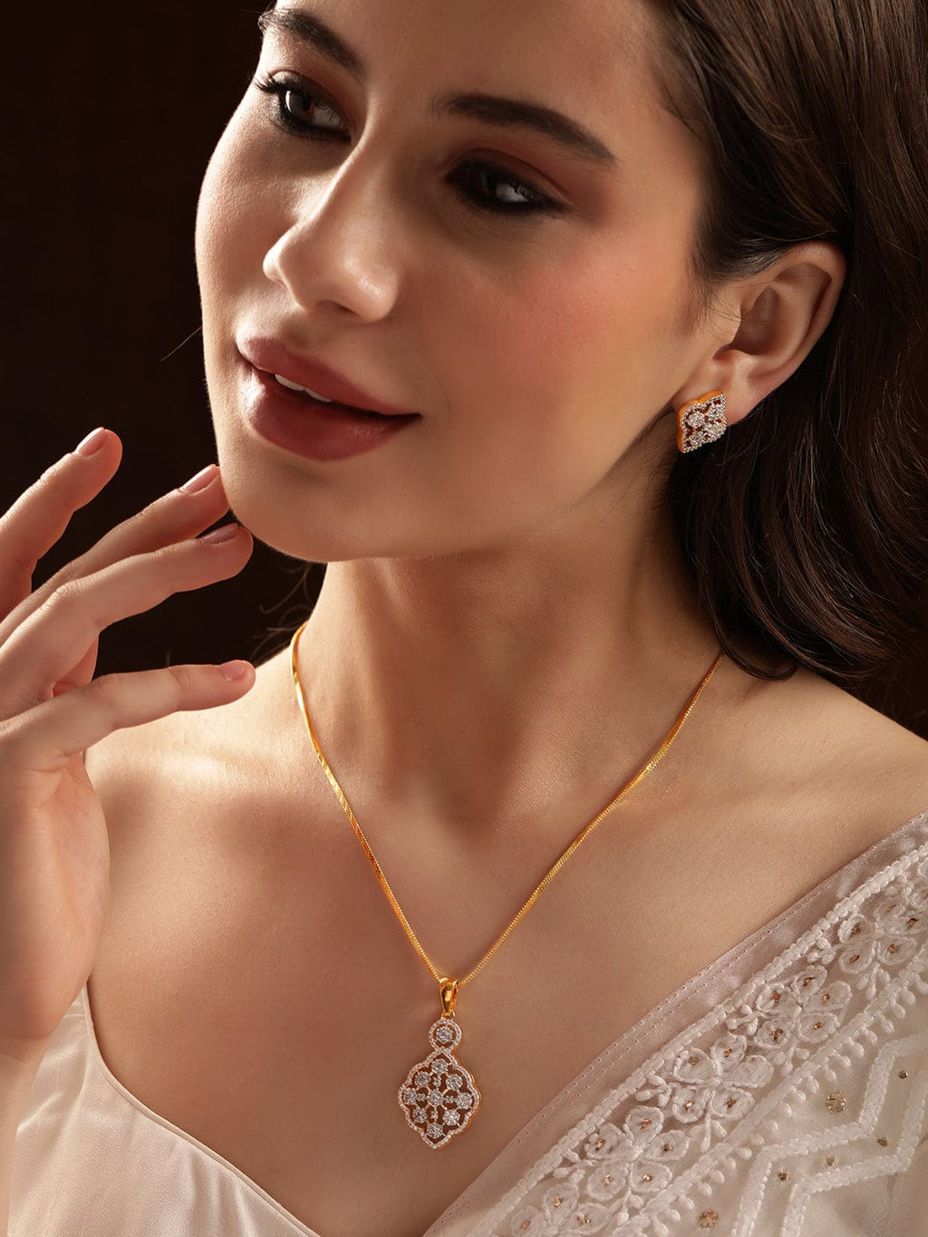 Gold plated Pave Zirconia studded striking Pendant Set