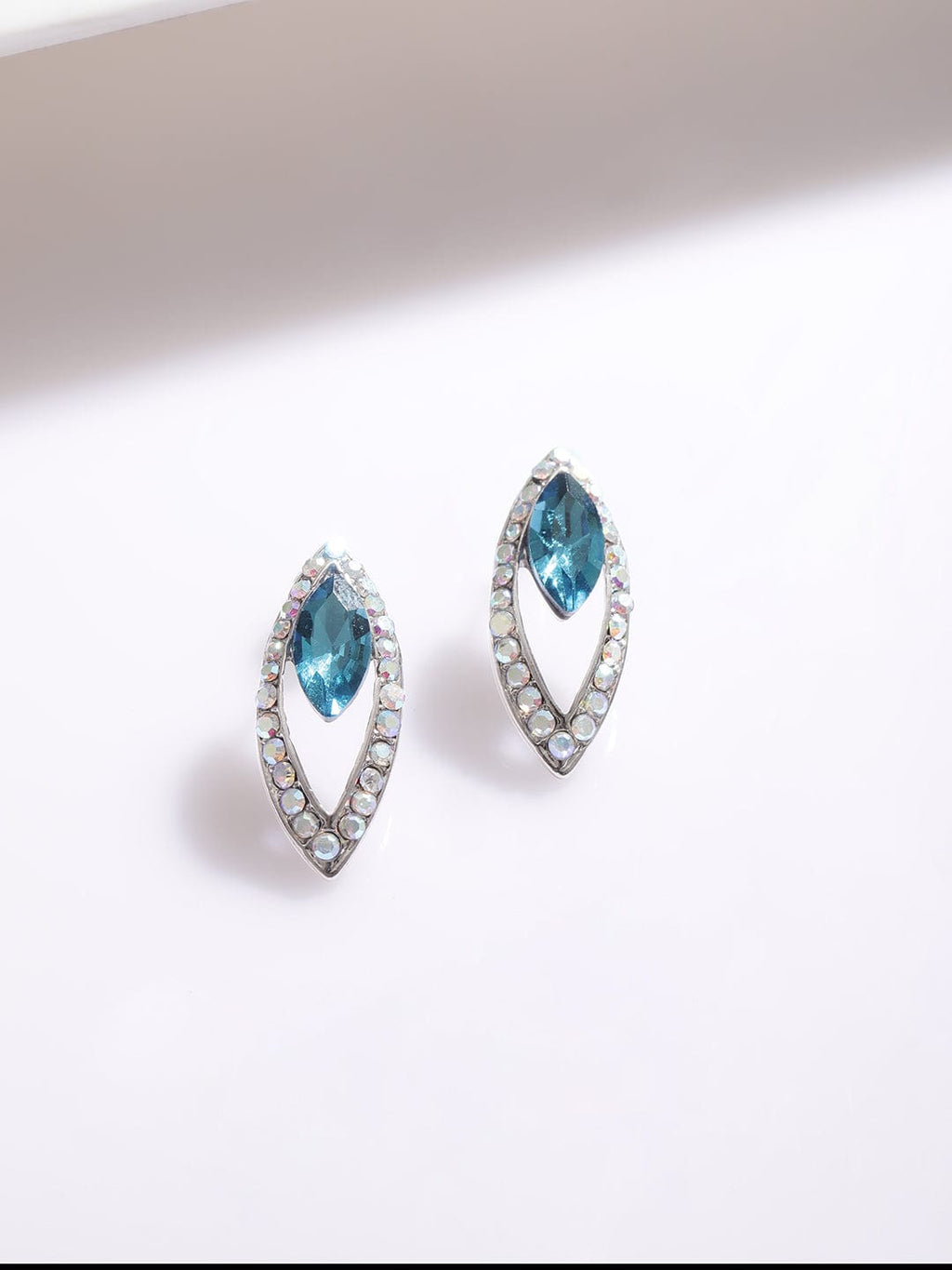 Rhodium-Plated Royal Multihued Rhinestone Embellished Queen's Necklace set