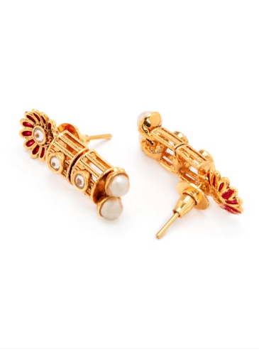 Women Gold-Plated & Red Handpainted Stone-Studded With Pearls Jewellery Set