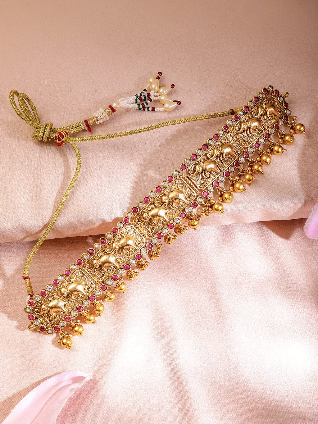 Gold-Plated Choker set Ensemble for Classic Style