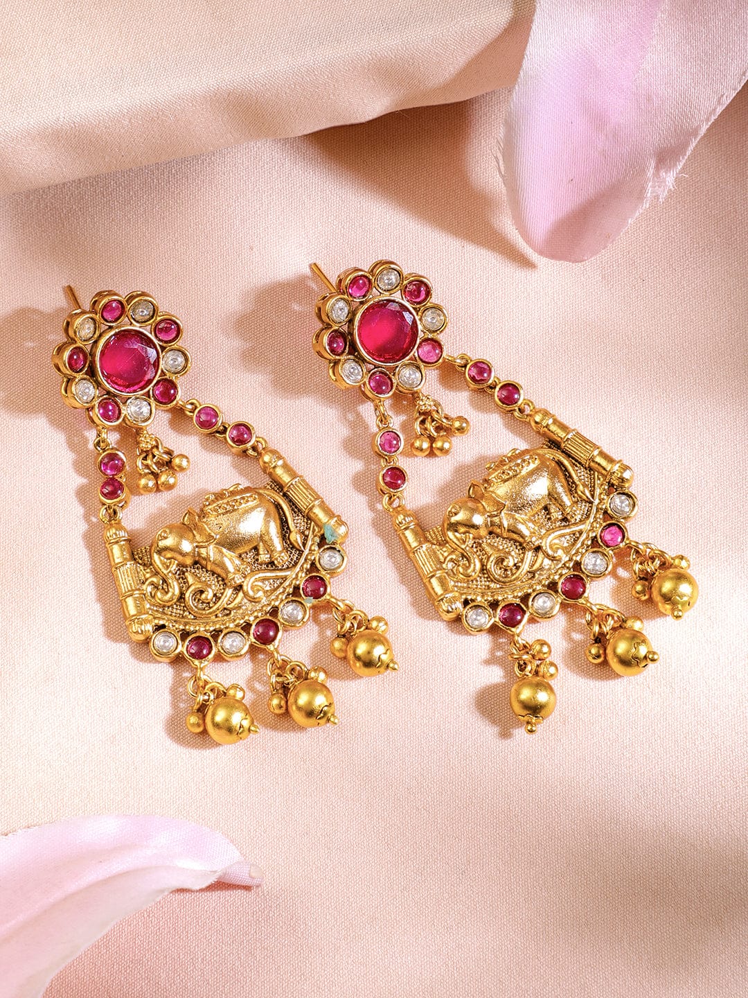 Gold-Plated Choker set Ensemble for Classic Style